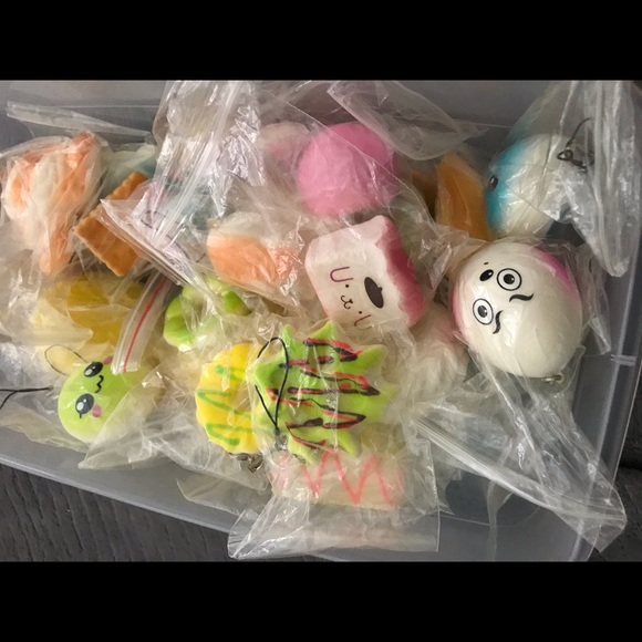 Common Slow Rising Squishies Bundle - Picture 3 of 3